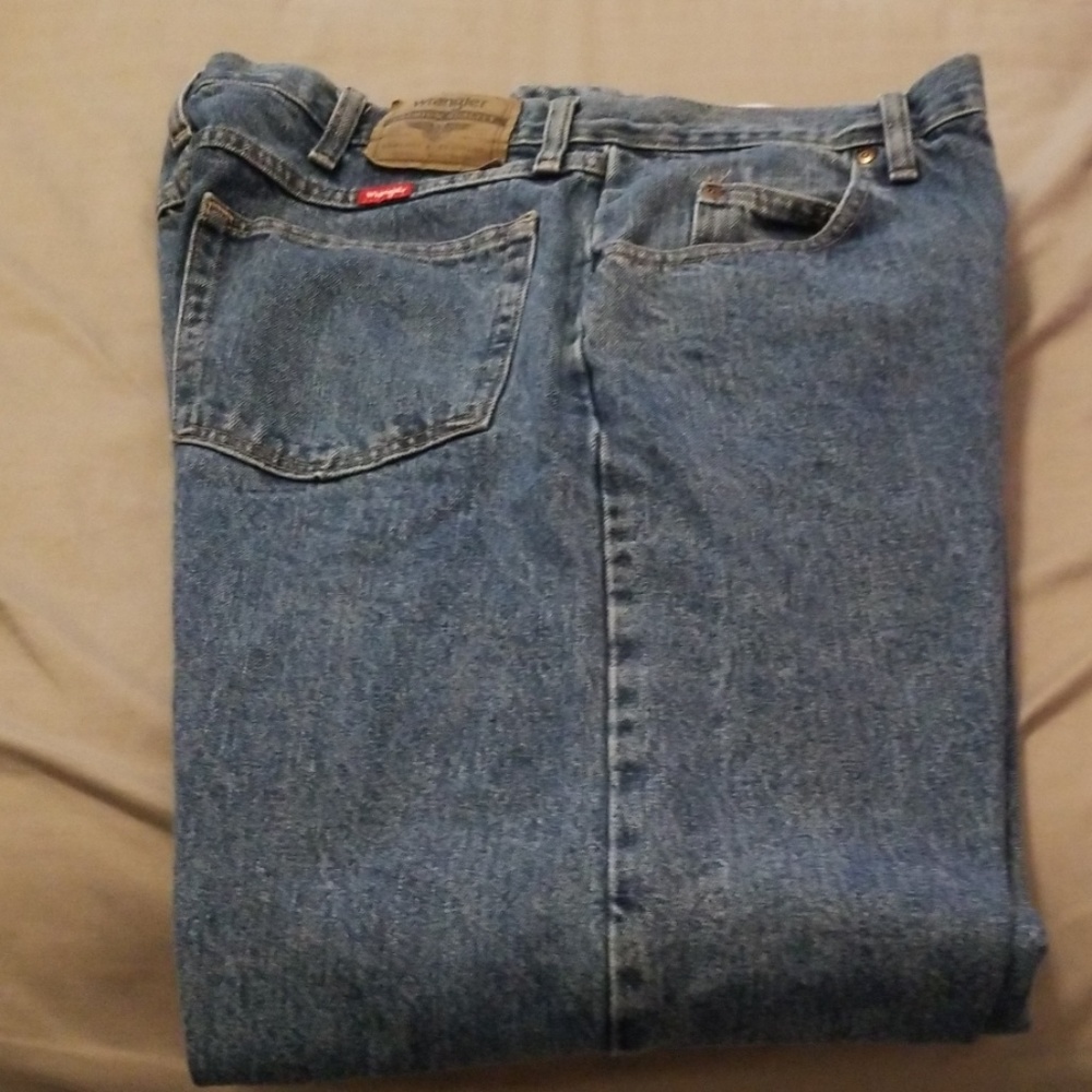 Wrangler Relaxed Fit Jeans Size 36x32